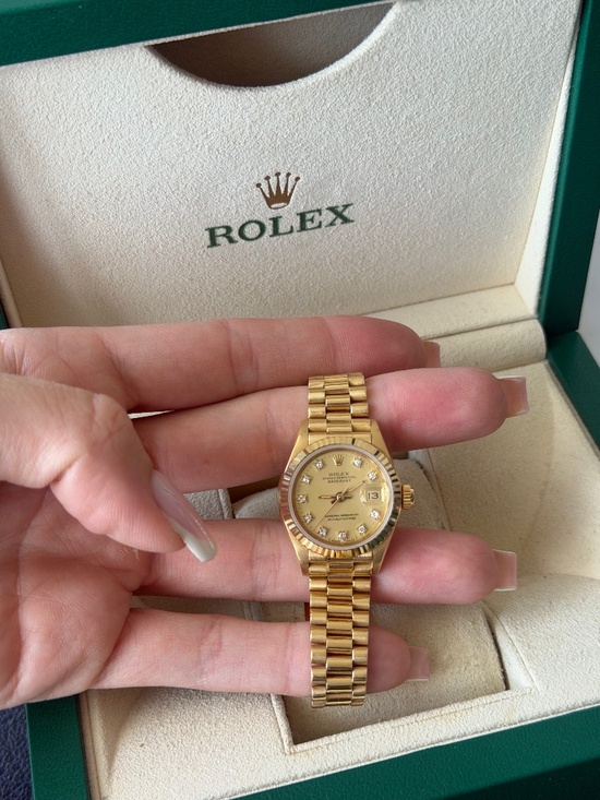 Rolex Accessories - 100% AuthenticEnglish Rolex — Lady-Datejust